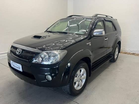 TOYOTA HILUX SW4 3.0 SRV 4X4 16V TURBO INTERCOOLER DIESEL 4P AUTOMÁTICO